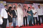 Amitabh Bachchan and Gulshan Grover at the First Look Launch of film Leader in Mumbai on 4th May 2014 (77)_536795c975bce.JPG