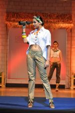 at B D Somani_s Resort Rampage Silhouttes 2014 fashion show by Wendell Rodrigues in Mumbai on 4th May 2014 (78)_53679dedb899d.JPG
