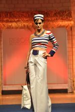 at B D Somani_s Resort Rampage Silhouttes 2014 fashion show by Wendell Rodrigues in Mumbai on 4th May 2014 (81)_53679df64c8e2.JPG