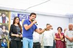 Himesh Reshammiya, Zoya Afroz and Team of movie Xpose at SGT University Campus in Gurgaon on 8th May 2014 (23)_536cb5c854842.jpg