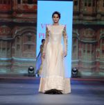 walks for Vikram Phadnis at Pidilite CPAA Show in NSCI, Mumbai on 11th May 2014  (66)_5370b4f625934.JPG