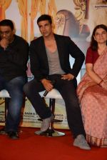 Akshay Kumar at Akshay Kumar_s film It_s Entertainment trailor Launch in Mumbai on 19th May 2014 (74)_537aeb0da0a32.jpg