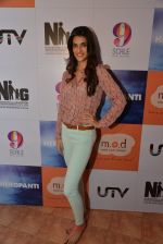 Kriti Sanon promote Heropanti at Mad Over Donuts launches Donutpanti donut in Mumbai on 19th May 2014 (77)_537aea6146a2d.JPG