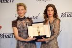 Cate_Blanchett_Adele_Exarchopoulos_05_537f30168fd50.jpg