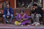 Akshay Kumar on the sets of Comedy Nights with Kapil in Mumbai on 23rd May 2014 (103)_5380855010f91.JPG