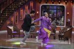 Akshay Kumar on the sets of Comedy Nights with Kapil in Mumbai on 23rd May 2014 (107)_53808551f1e61.JPG