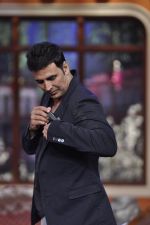 Akshay Kumar on the sets of Comedy Nights with Kapil in Mumbai on 23rd May 2014 (116)_5380855676ee4.JPG