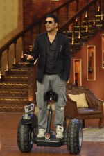 Akshay Kumar on the sets of Comedy Nights with Kapil in Mumbai on 23rd May 2014 (27)_5380853030715.JPG