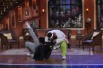 Akshay Kumar on the sets of Comedy Nights with Kapil in Mumbai on 23rd May 2014 (50)_538085394f307.JPG