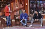 Akshay Kumar on the sets of Comedy Nights with Kapil in Mumbai on 23rd May 2014 (90)_5380854adaf64.JPG