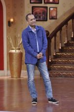 Vipul Shah on the sets of Comedy Nights with Kapil in Mumbai on 23rd May 2014 (9)_53808599651ae.JPG