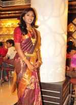 Eesha Telugu Actress wedding Saree photos (2)_5385880dc9505.jpg