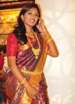 Eesha Telugu Actress wedding Saree photos (7)_538588110b649.jpg