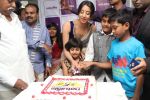 Sanjana At Naturals Family Salon Launch  (1)_538588d3989e5.jpg