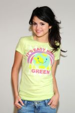 Selena Gomez  (35)_53859686a1a98.jpg