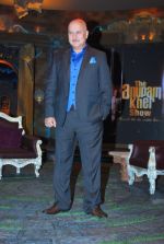 Anupam Kher on the sets of Sony_s new show The Anupam Kher show in Yashraj, Mumbai on 28th May 2014 (10)_538708128f9d2.JPG