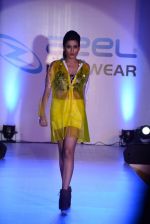 at Zee Rainwear fashion show in Mumbai on 28th May 2014 (160)_538710b499b5d.JPG