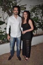 Esha Deol snapped outside Olive on 30th May 2014 (57)_5389451f8d72a.JPG