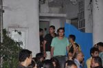 Yuvraj Singh snapped outside Olive on 30th May 2014 (93)_5389458ea71a8.JPG