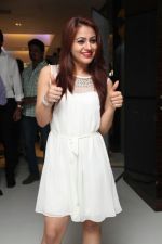 Aksha Pardasany New Stills (64)_53915aa08ef14.jpg