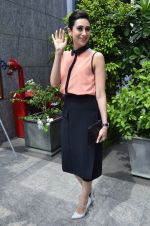 Karisma Kapoor at Jackpot lottery for playwin in Four Seasons on 5th June 2014 (1)_539167d09b512.JPG