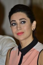 Karisma Kapoor at Jackpot lottery for playwin in Four Seasons on 5th June 2014 (29)_539167e0380d6.JPG