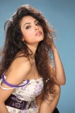 Meenakshi Meenakshi (13)_539157216d84a.jpg