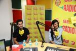 Armaan Jain and Deeksha Seth at Radio Mirchi Mumbai studio for promotion of Lekar Hum Deewana Dil (3)_5392751da1238.jpg