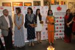 Priya Dutt, Tara Sharma, varsha usgaonkar at CPAA art show in Colaba, Mumbai on 7th June 2014 (82)_53944b3f5970f.JPG