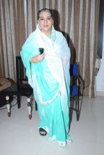 Farida Jalal on the sets of Bezubaan in Madh on 10th June 2014 (23)_53981dd272041.JPG