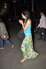 Shraddha Kapoor snapped in Airport, Mumbai on 11th June 2014  (20)_539970dd08f9a.JPG