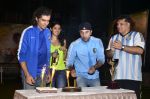 Imtiaz Ali with Ranbir Kapoor plays soccer with Armaan Jain to promote Lekar Hum Deewana Dil in Chembur, Mumbai on 17th June 2014 (87)_53a17861c09a1.JPG