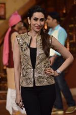 Karishma Kapoor on the sets of Comedy Nights with Kapil in Mumbai on 18th June 2014 (19)_53a2a8b224b76.JPG