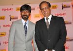 Dhanush & Mr. Rajat Mukarji (CCAO, Idea Cellular) at the _61st Idea Filmfare Awards 2013_ Press Conference at Park Hyatt Hotel, Chennai.3_53a39421043c8.JPG