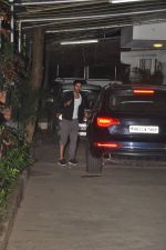Varun Dhawan snapped at Sunny Super Sound on 20th June 2014 (2)_53a4e6a173489.JPG
