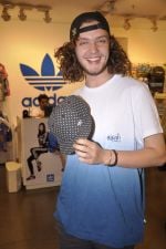 Australian DJ Thomas Jack snapped at Adidas showroom at Palladium on 21st June 2014 (9)_53a648464616e.JPG