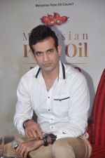Irfan Pathan at Malaysian Palm oil launch in ITC on 27th June 2014 (304)_53ae75b285785.JPG