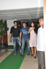 Salman Khan, Sidharth Malhotra, Jacqueline Fernandez at Sidharth Malhotra success bash at home in Mumbai on 28th June 2014 (158)_53af7e6316756.JPG