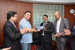 Rishi Kapoor launches IDBI bank in Mumbai on 1st July 2014 (27)_53b3e9de30659.JPG