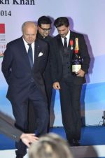 Shah Rukh Khan conferred with Knight of the Legion of Honour in Mumbai on 1st July 2014 (1)_53b3c52dcbcae.jpg