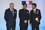 Shah Rukh Khan conferred with Knight of the Legion of Honour in Mumbai on 1st July 2014 (23)_53b3c5376e016.jpg