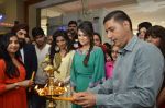 Chitrangada Singh at Glamour jewellery exhibition opening in Mumbai on 4th July 2014 (33)_53b76c1f5f568.JPG