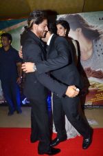 Shahrukh Khan, Armaan Jain at Lekar Hum Deewana Dil Premiere in PVR on 4th July 2014 (23)_53b7550296383.JPG