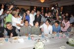 Salman Khan, Shahrukh Khan, Arbaaz Khan at Baba Siddiqui_s iftar party in Mumbai on 6th July 2014 (190)_53ba45b66e69c.JPG
