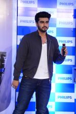 Arjun Kapoor as brand ambassador of Philips India for its male grooming range on 7th July 2014 (110)_53bb9b48a1de2.JPG