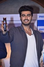 Arjun Kapoor as brand ambassador of Philips India for its male grooming range on 7th July 2014 (32)_53bb9b1f6d27a.JPG