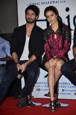 Shraddha Kapoor, Shahid Kapoor at the promotion of Haider on 8th July 2014 (41)_53bbd5ebee8f3.JPG