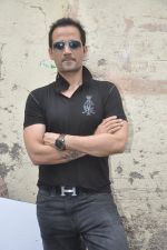 Manmeet Gulzar on location of film Sharafat Gayi Tel Lene in Andheri, Mumbai on 8th July 2014 (193)_53bcef3c420f9.JPG