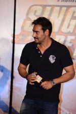 Ajay Devgn at the Trailer launch of Singham Returns on 11th July 2014 (190)_53c18568b8087.JPG