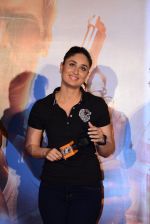 Kareena Kapoor at the Trailer launch of Singham Returns on 11th July 2014 (172)_53c185d63108a.JPG